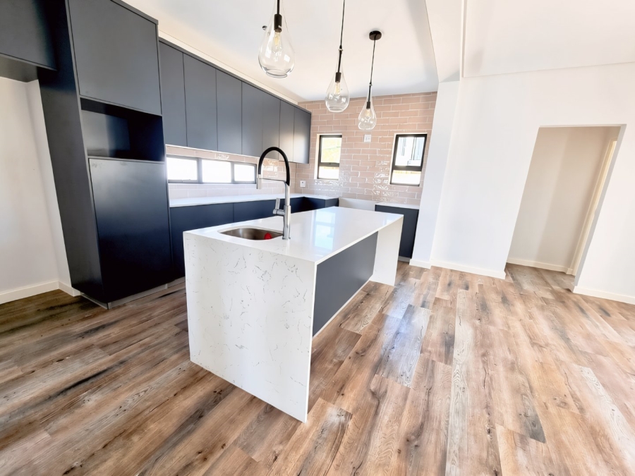4 Bedroom Property for Sale in Sandown Western Cape
